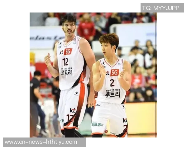 KD谈太阳最佳阵容:我打中锋搭配四个矮子高端局难以应对 KD谈太阳最佳阵容:我打中锋搭配四个矮子高端局难以应对