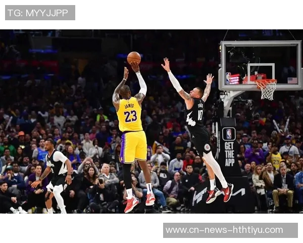 名记直言评判詹姆斯应以当下表现为准而非过去标准 名记直言评判詹姆斯应以当下表现为准而非过去标准