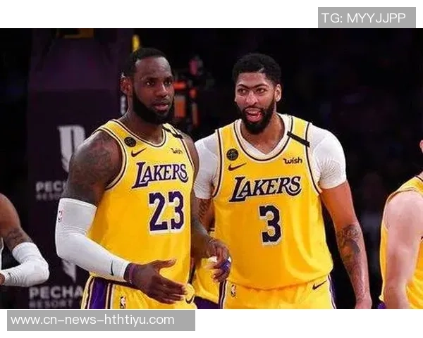 浓眉谈球队进攻体系强调球权转移与身体移动自己非常适应 浓眉谈球队进攻体系强调球权转移与身体移动自己非常适应