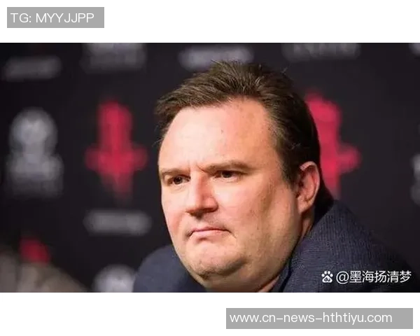 76人客战绿军登机照曝光恩比德微笑乌布雷粉色拖鞋引关注